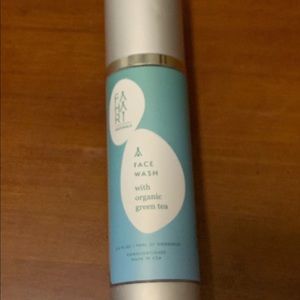 4/$15 Fahari Naturals Green Tea face wash